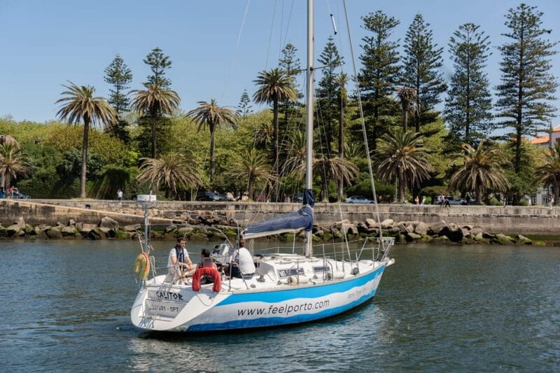 Douro River Cruise with Cheese & Tonic Porto in a Sailboat - FAQs