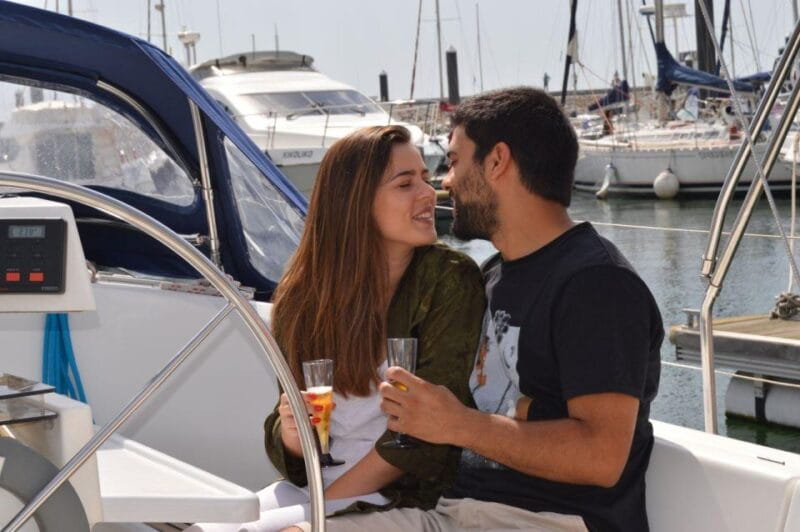 Douro river - Cruising Sail Boat - (2hours) - Entering the Porto Waterway: A Closer Look