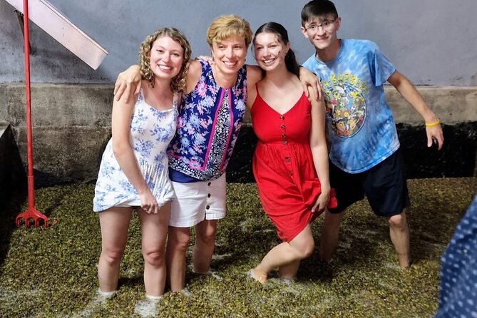 Douro Valley All Included: Expert Guide, Boat, Lunch, Tastings - Lunch and River Cruise