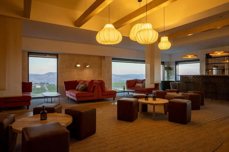 Douro Valley: Bottled VS Barrel Aged Port Wine - An Authentic Taste of Douro: What to Expect