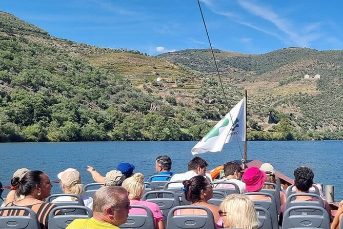 Douro Valley Full Day Tour with River Cruise and Wine Tastings - The Vineyards and the Traditional Lunch