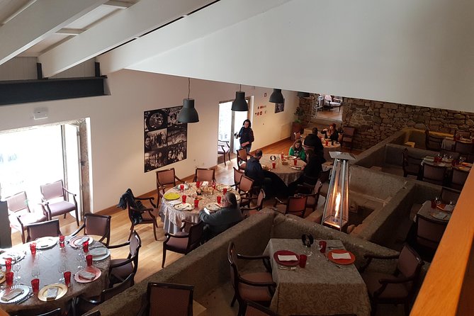 Douro Valley Wine Tour: 3 Vineyard Visits, Wine Tastings, Lunch - Walking and Attire Recommendations