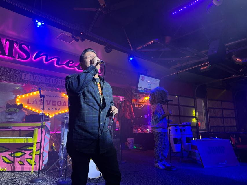 Downtown Las Vegas: Bar Crawl on Fremont St. - Vibrant Atmosphere and Murals