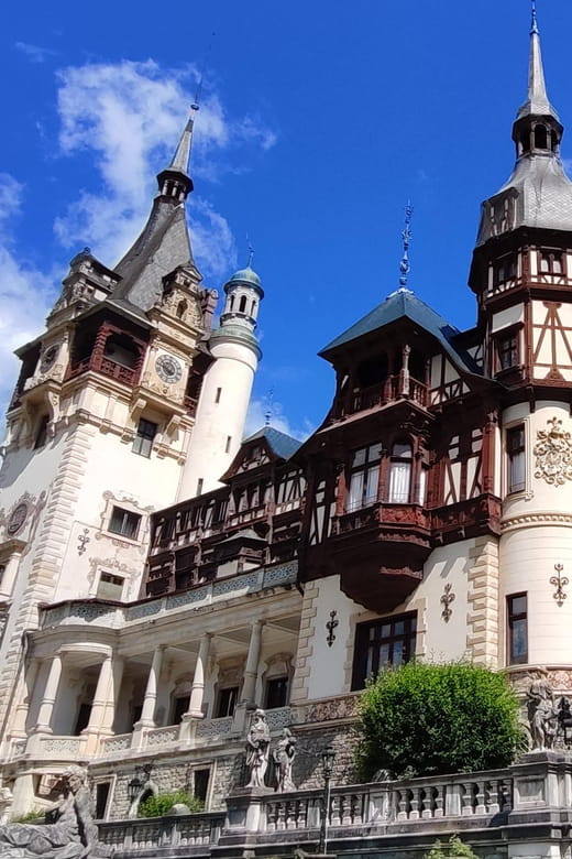 Dracula Castle, Peles Castle and Brasov Private Day Tour - Entering the Castle World: What to Expect from the Tour