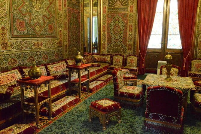 Dracula's Castle, Braov city and Pele Castle - Private tour - Brasov: A Historic Center Packed with Charm