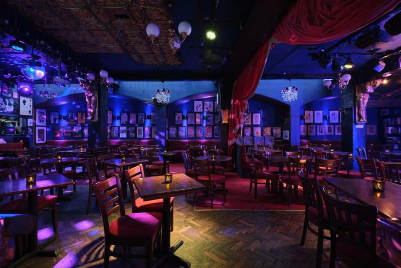 Dragaoke - Drag Hosted Karaoke! - A Night of Drag, Karaoke, and Unapologetic Fun in London