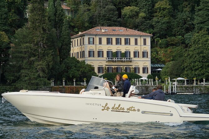 Dreamer tour(1 H) boat Invictus - Logistics, Price, and Overall Value