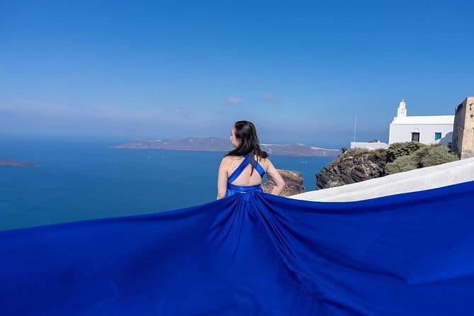 Dreamy Flying Dress Photoshoot in Santorini - Discovering Santorini Through a Different Lens