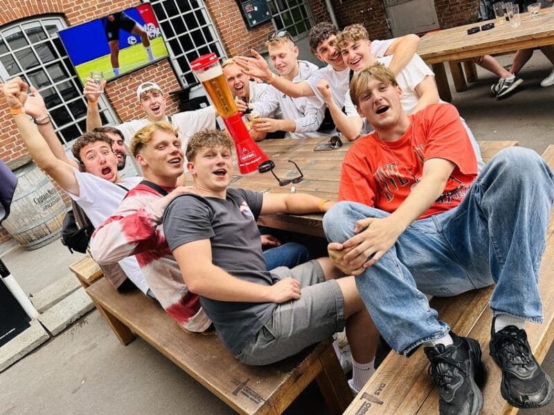 Dresden: Private pub crawl with insider guide & free shots - Entering Dresden’s Nightlife: What to Expect from the Tour