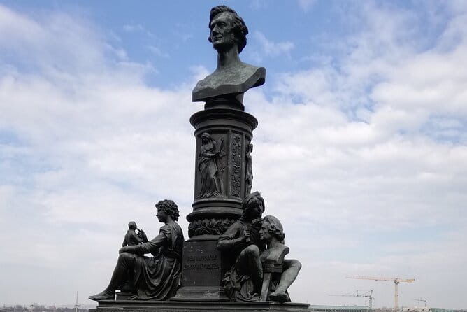 Dresden's 'Balcony of Europe': A Self-Guided Audio Tour along the River Elbe - Key points /Takeaways