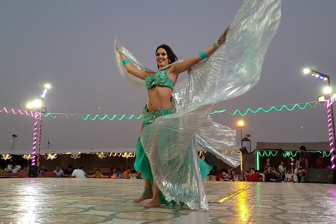 Dubai: Desert Safari, Quad Bike and Sand Boarding With BBQ Dinner - Camp Amenities