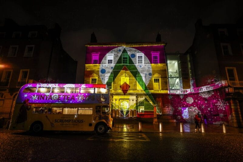 Dublin: Christmas Lights Festive Bus Tour with Afternoon Tea - Key points / Takeaways