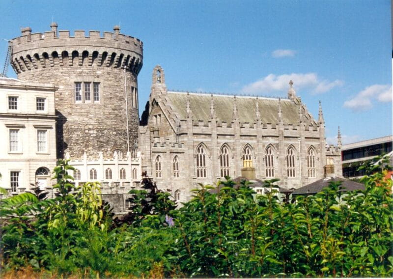 Dublin: Highlights and Hidden Corners Walking Tour - Who Will Enjoy This Tour?
