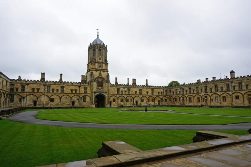 Dublin: Historical and Cultural Historical Walking Tour - Hapenny Bridge: Dublin’s Picturesque Landmark