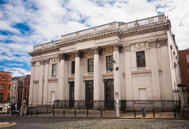 Dublin Hop-On Hop-Off Bus Tour With Guide and Little Museum Entry - Just The Basics