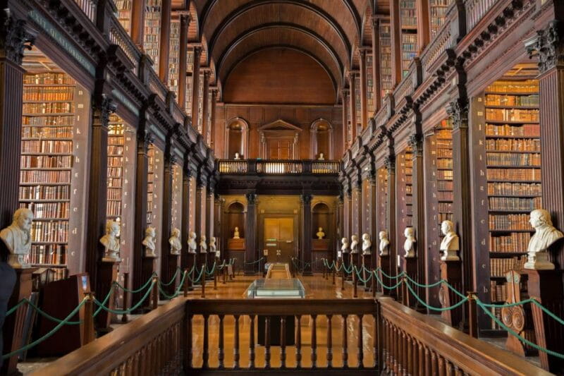 Dublin: Skip-the-line Book of Kells & Old Town Private Tour - Who Is This Tour Best For?