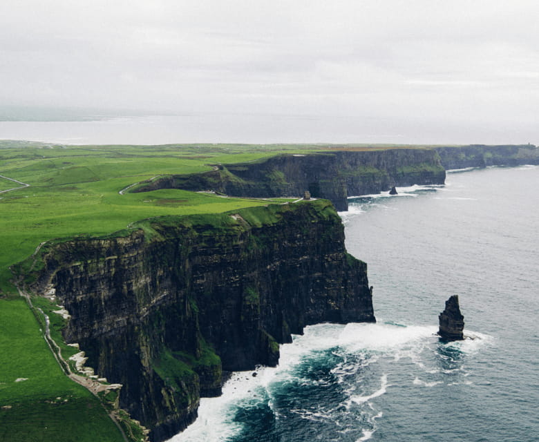 Dublin: Voyagers Private Luxury Cliffs of Moher Tour - Discovering the Cliffs of Moher in a Private Setting