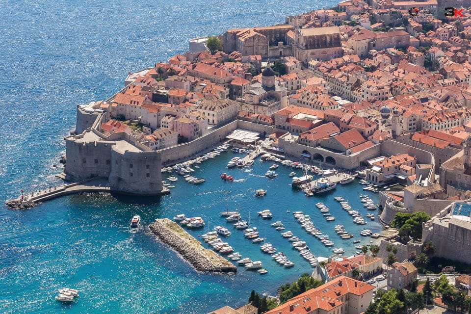 Dubrovnik: City Walls Early Morning or Sunset Walking Tour - Timing and Meeting Point
