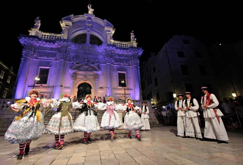 Dubrovnik: Croatian Folklore Show - Who Will Love It & Who Might Be Less Interested