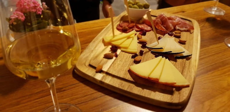 Dubrovnik: Croatian Food, Wine & Old Town Highlights Tour - FAQ