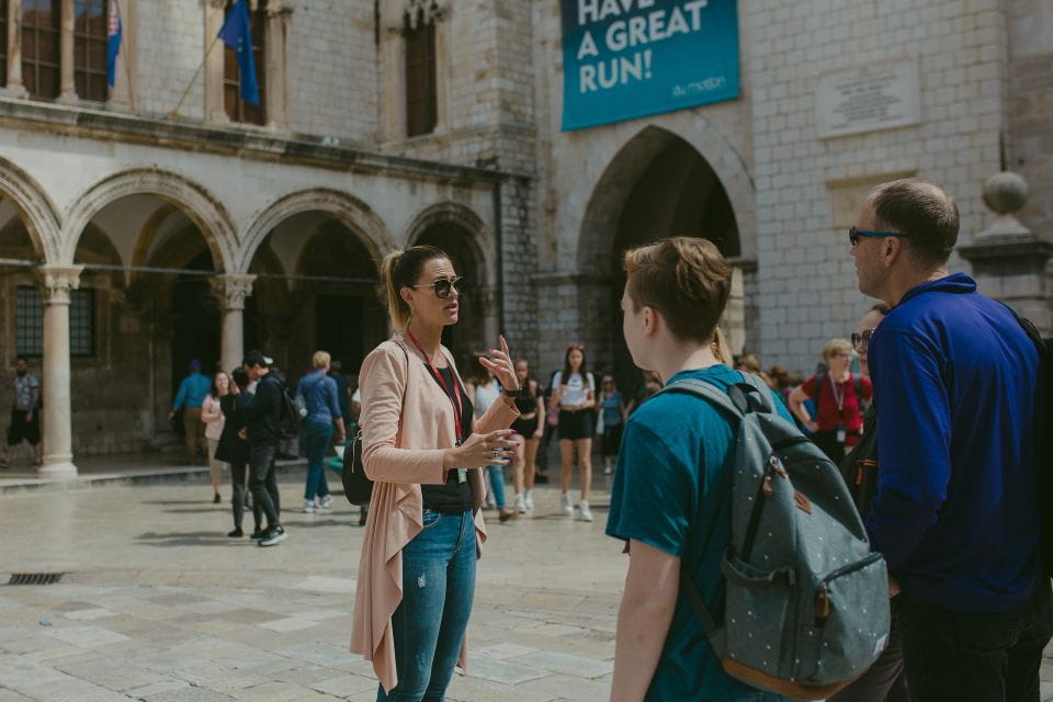 Dubrovnik: Early Bird Walking Tour - Visiting Dubrovnik Cathedral