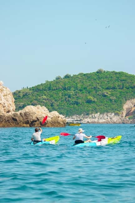 DUBROVNIK: Lapad Bay Guided Short Kayaking Tour -small group - Key points / Takeaways