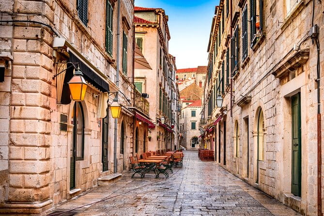 Dubrovnik Scavenger Hunt and Highlights Self-Guided Tour - FAQs