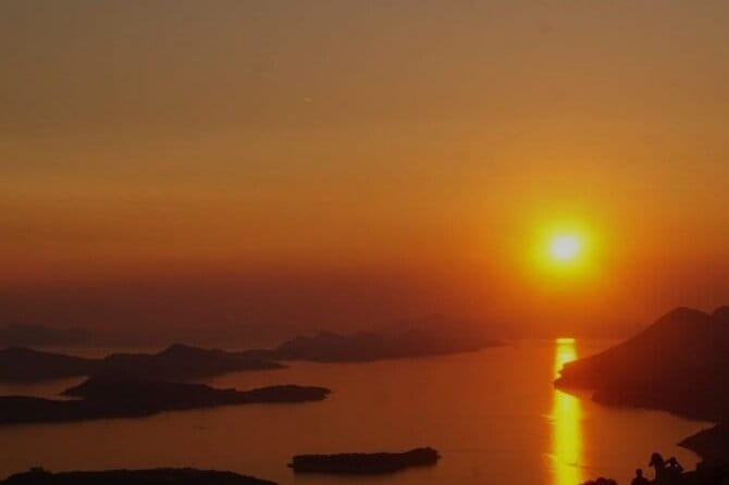 Dubrovnik Sunset Tour with Scenic Views and Local Wine - Exploring Dubrovnik’s Sunset in Style and Comfort