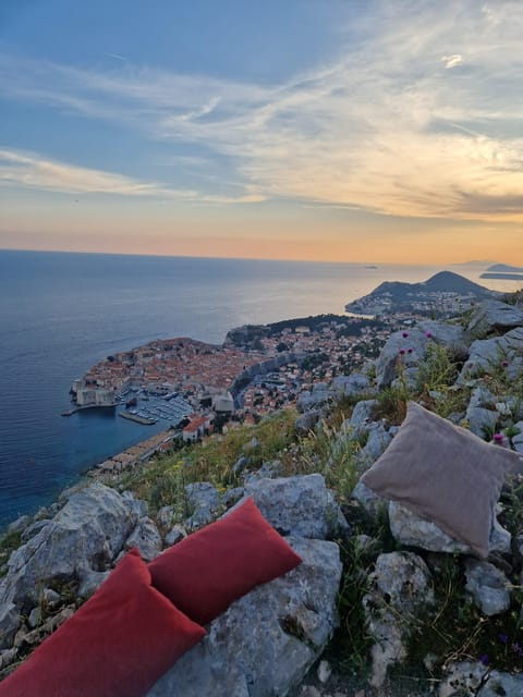 Dubrovnik: Sunset Wine Tasting At Panorama Point - The Wine and Snacks: Authentic Croatian Flavors