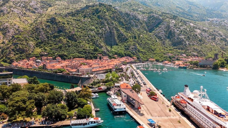 Dubrovnik to/from Kotor: Day Trip or One-Way by Fast Ferry - Exploring Kotor: Guided Tour and Historic Charm