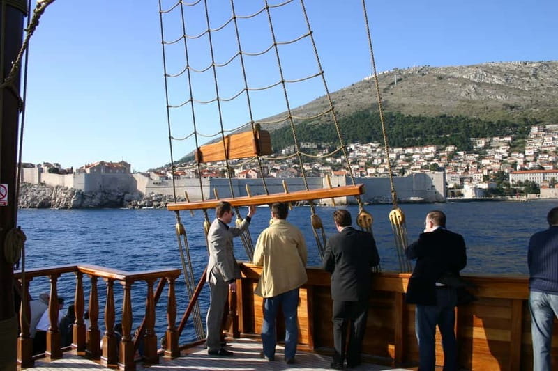 Dubrovnik walking tour and cruise on Karaka ship - FAQ
