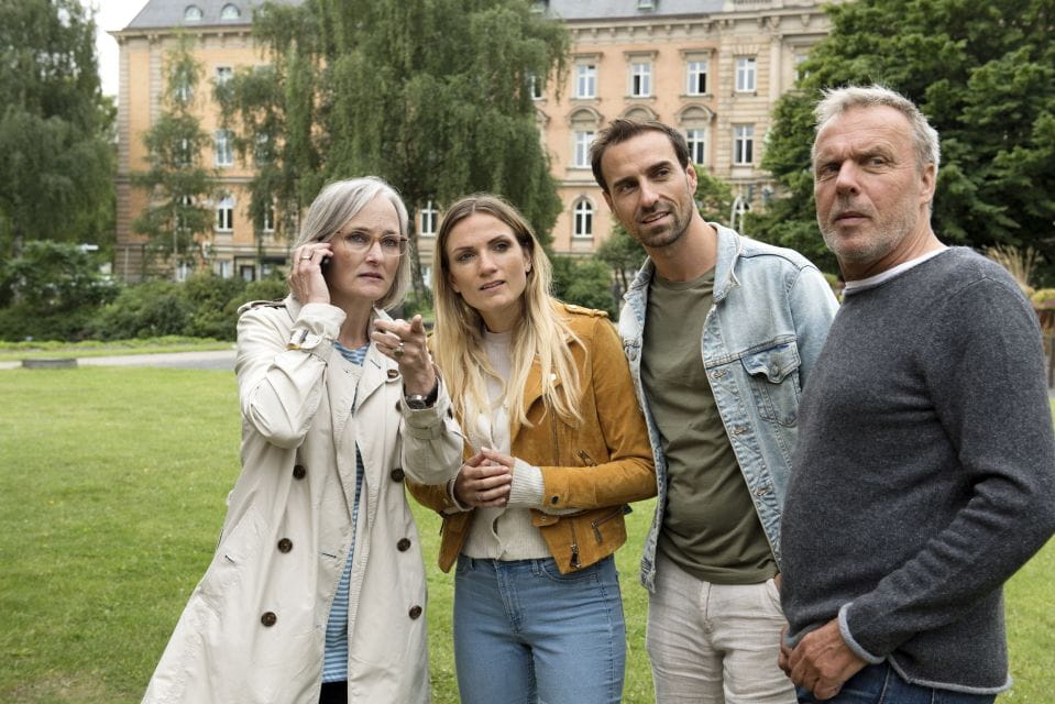 Düsseldorf: Crime Mystery Tour in Pempelfort - Accessibility and Mobility Considerations