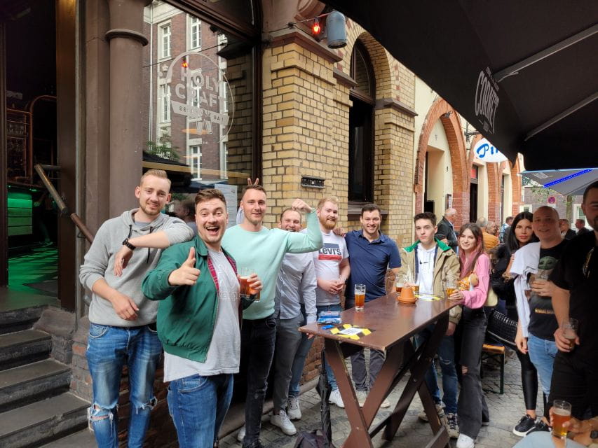 Düsseldorf: Guided Beer Tour With 4 Beers & a Flexible Route - Suitable for Adults