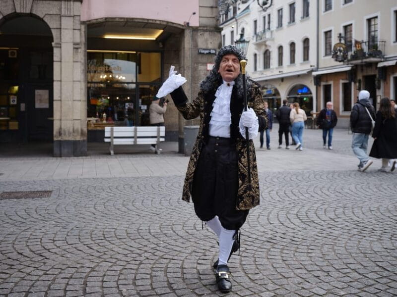 Düsseldorf: In the footsteps of elector Jan Wellem - Exploring Düsseldorf in the Footsteps of Jan Wellem