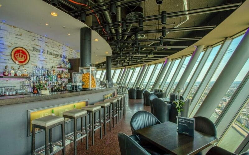 Düsseldorf: Media Harbor and Rhinetower - Key Points and Takeaways