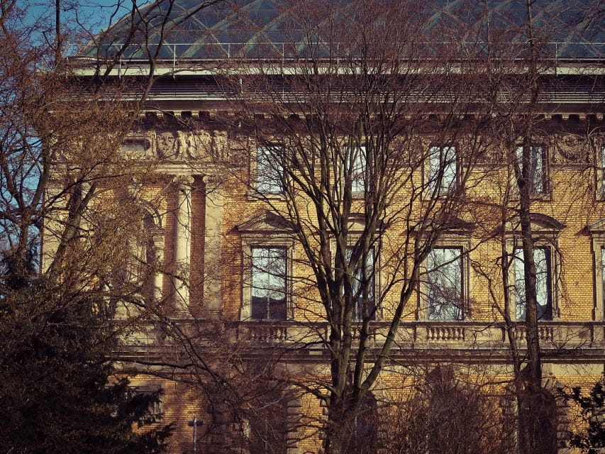 Düsseldorf Old Town - Private Guided Tour - Marktplatz and Monuments