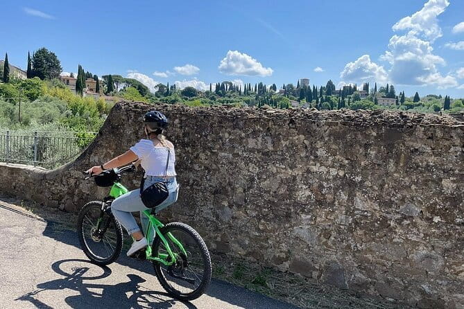 E-bike 2.5 hour Florence & Tuscany With Fresh Olive Oil and Bread - A Deep Dive into the Tour Experience