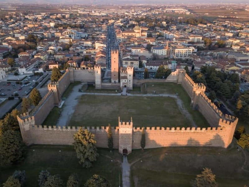E-bike adventure among villages and medieval castles - Biking Along the Tione River: Nature and Views