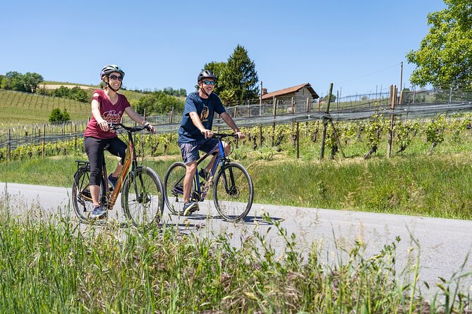 E-Bike in the Langhe: Landscapes, Wines and Cuisine. - Connecting With Nature and Cuisine