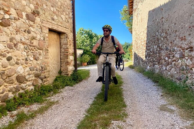 E-Bike tour and Wine tasting in the Austrian Fort from Pastrengo - Who Should Consider This Tour?