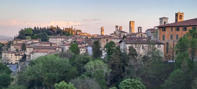 E-bike tour to discover Bergamo - Scenic Ride Through Hilltop Alleys and Gardens