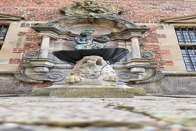 E-biking Fredensborg & Kronborg (OPT Louisiana Museum) - Exploring Denmark’s Heritage on Two Wheels