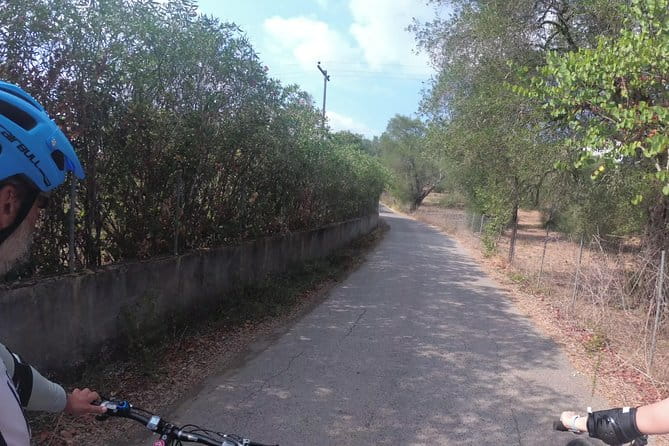 e-MTB Tour - Durrells Farm & Crab Lake [30Km - 18Mi] - Key points / Takeaways