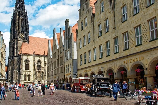 e-Scavenger hunt Münster: Explore the city at your own pace - The Sum Up