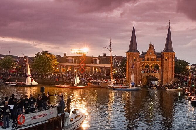 e-Scavenger hunt Sneek: Explore the city at your own pace - The Practicalities and Experience Value