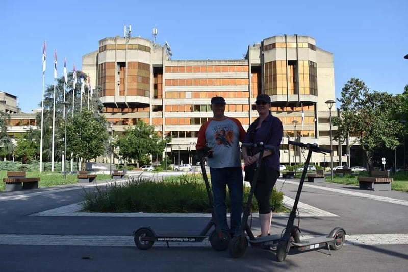 E Scooter Communist tour New Belgrade - Authenticity and Unique Insights from Reviewers