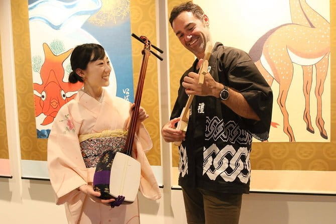 Easy for Everyone! Now You Can Play Handmade Mini Shamisen and Show off to Everyone! Musical Instruments, Sweets and Live Music - Dress in Style: Kimono Costume Rental