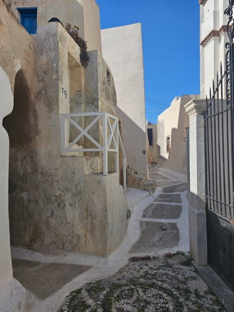 Easy Walks in Santorini Private Half Day Tour - The Sum Up