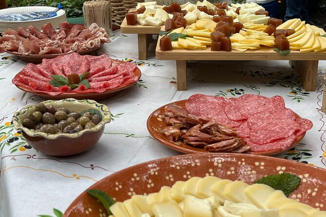 Eat, Wine, Love and Jeep in Sintra - An In-Depth Look at the Sintra Jeep Tour