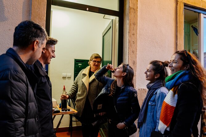 Eating Lisbon Food & Tuk Tuk Tour - Meeting and Pickup Information